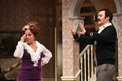  Fawlty Towers Live! - Niezapomniane Spotkania z Brytyjską Klasyką